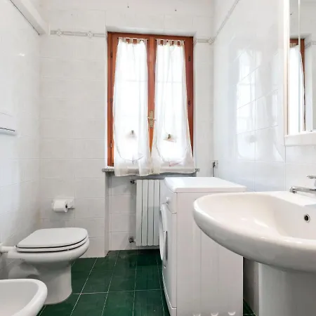 Welcoming In With Swimming Pool